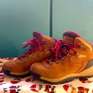 Columbia hiking boots